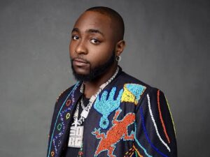 Davido reacts to Twitter user who wished him death, HOTPEN